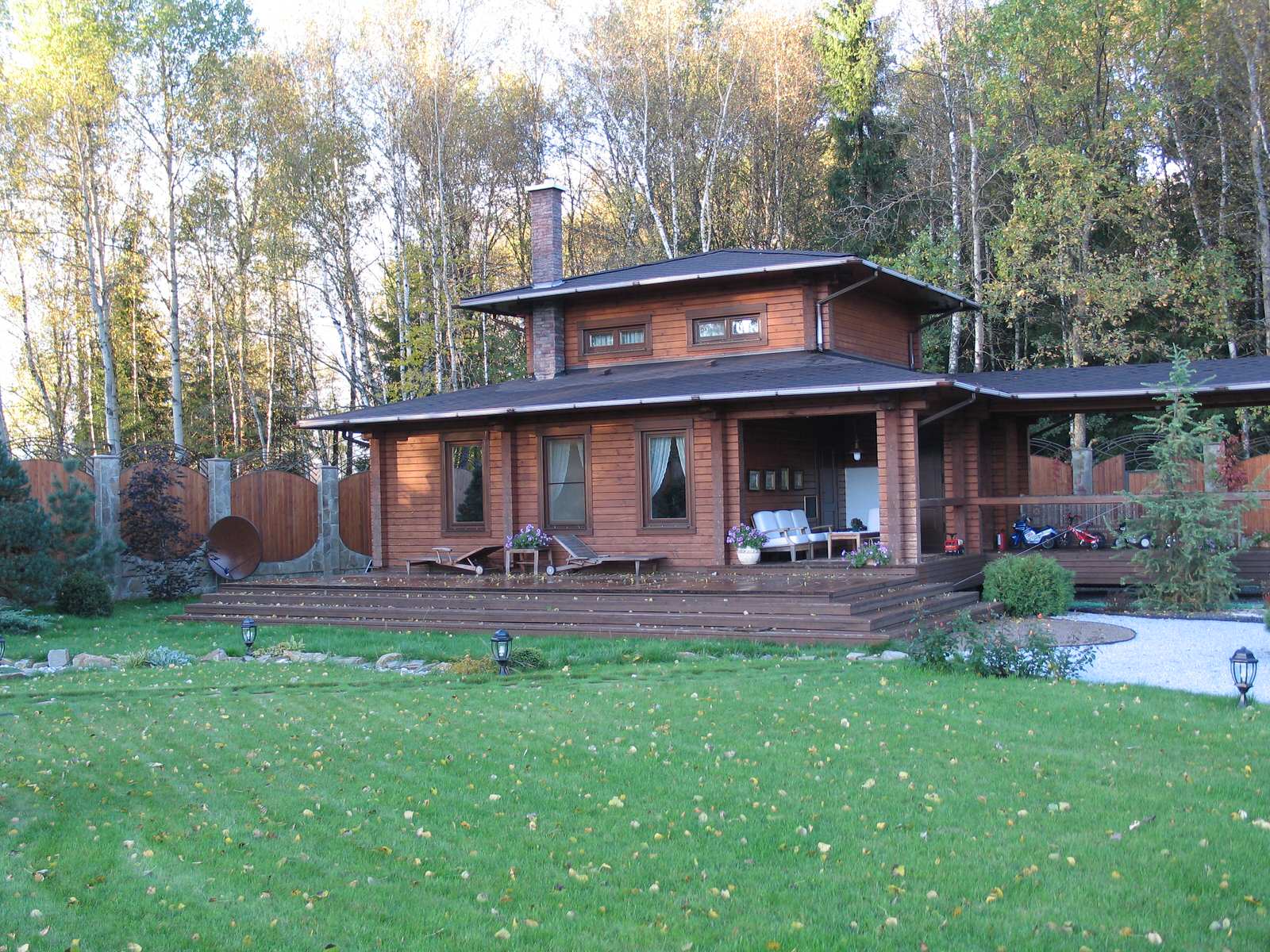 ДЕРЕВЯННЫЙ ДОМ НА НОВОРИЖСКОМ ШОССЕ