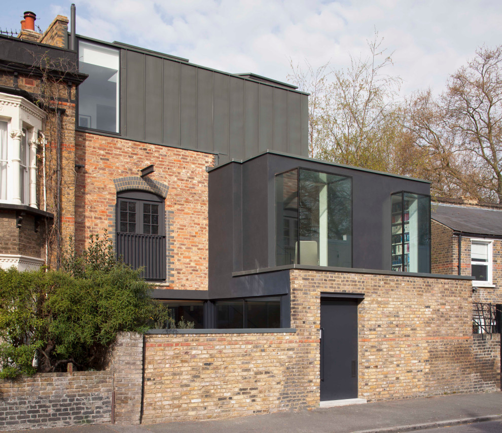 Inspiration for a contemporary duplex exterior in London.