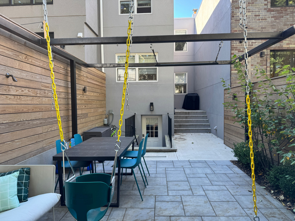 Greenwood front and back yard