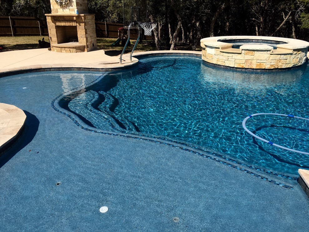 Inspiration for a pool in Austin.