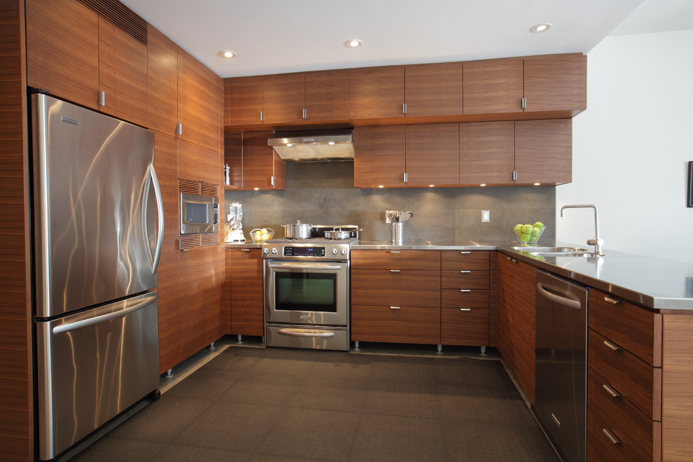 Contemporary kitchen in Toronto.