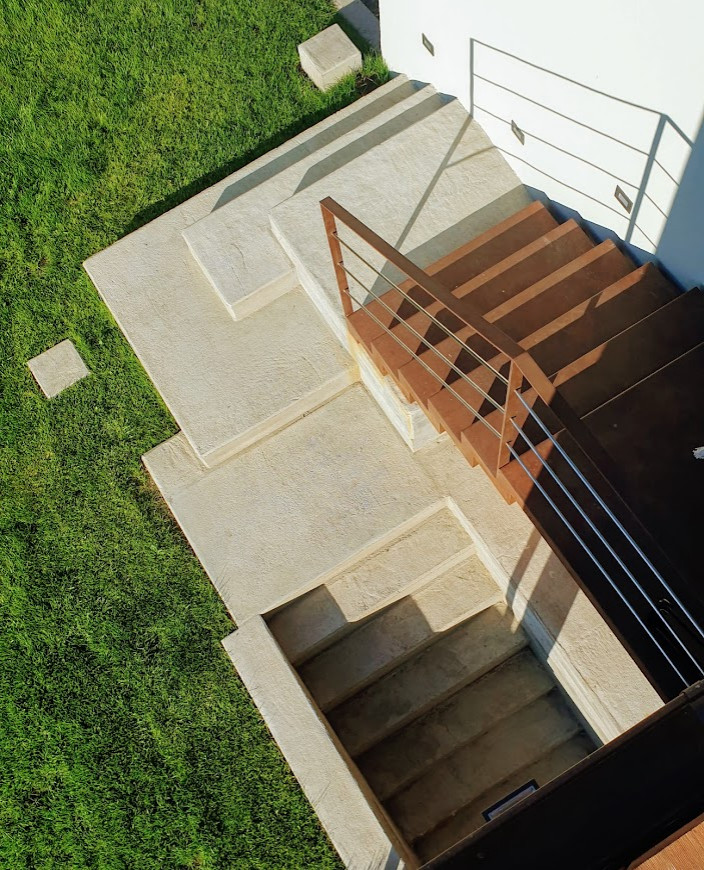 Exemple d'un petit escalier moderne.