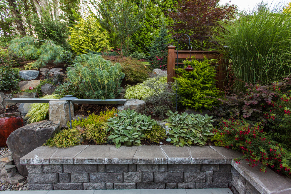 Bean Residence Traditional Landscape Portland by Dennis' 7 Dees