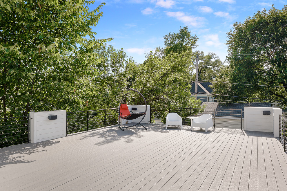 This is an example of a country deck in Chicago.