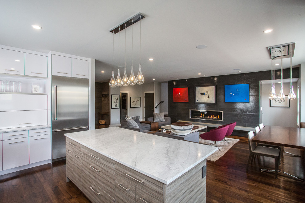 Home design - transitional home design idea