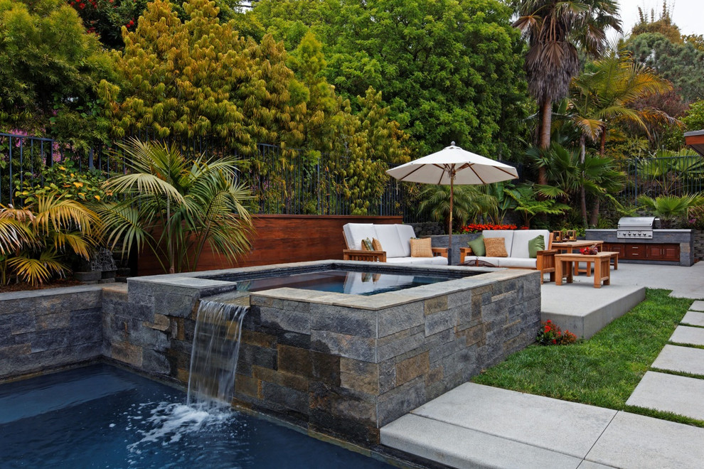 This is an example of a tropical pool in San Diego.