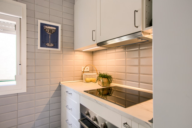Proyecto Ventas midcentury-kitchen