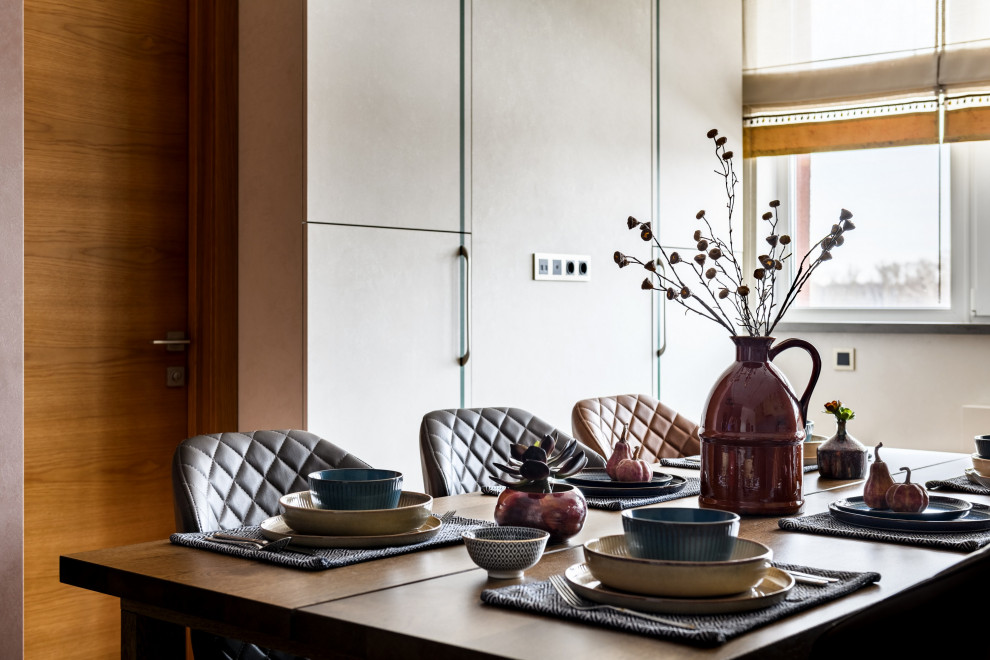 Квартира 100м2, общая кухня столовая и 2-е детские