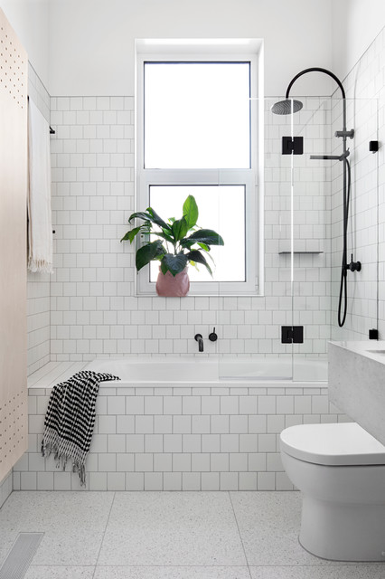 G&ouml;teborg House scandinavian-bathroom
