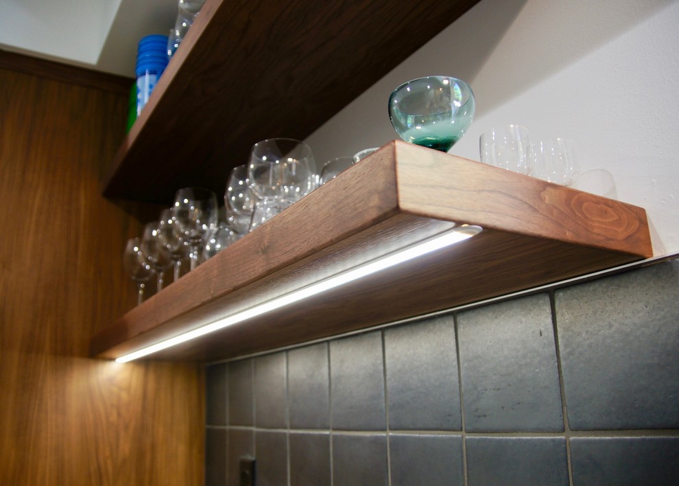 Under Shelf Lights