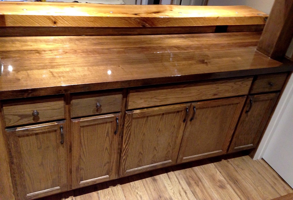 Inspiration for a rustic home design remodel in Calgary