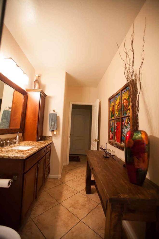 Transitional bathroom photo in Phoenix