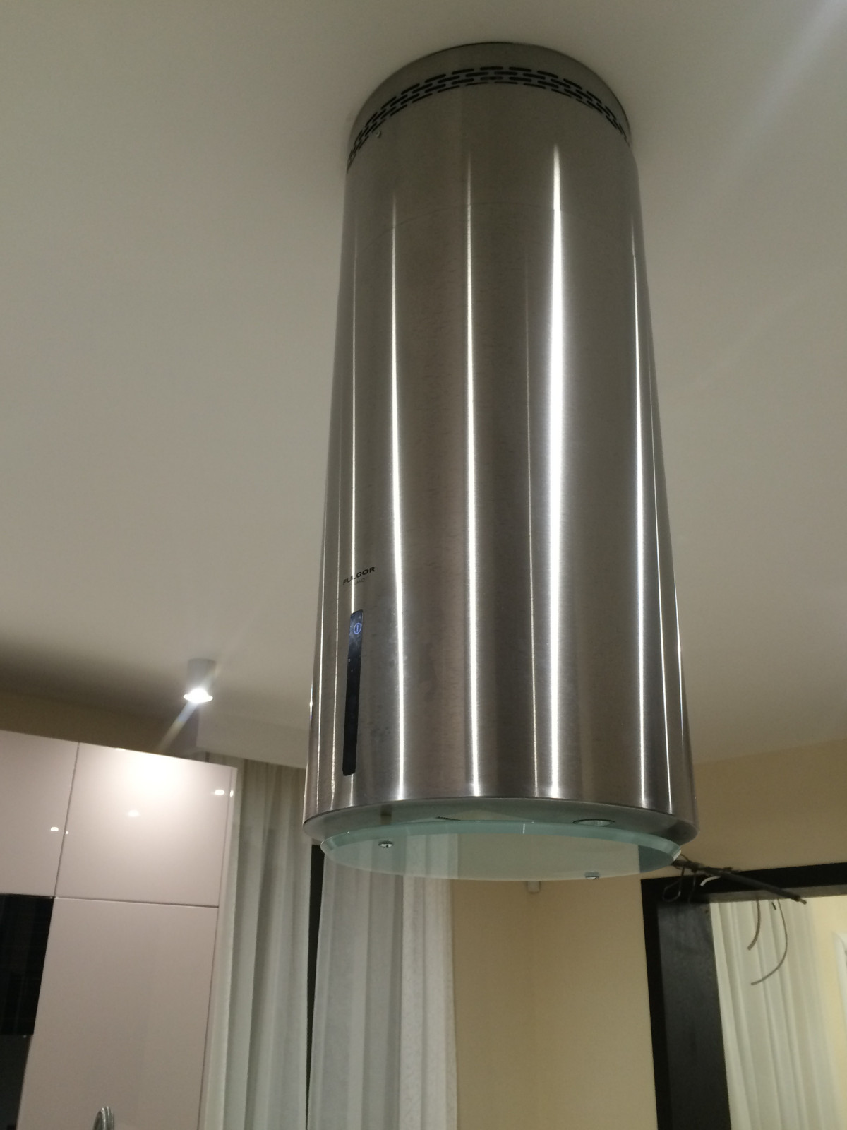 Флай на улице Лесной