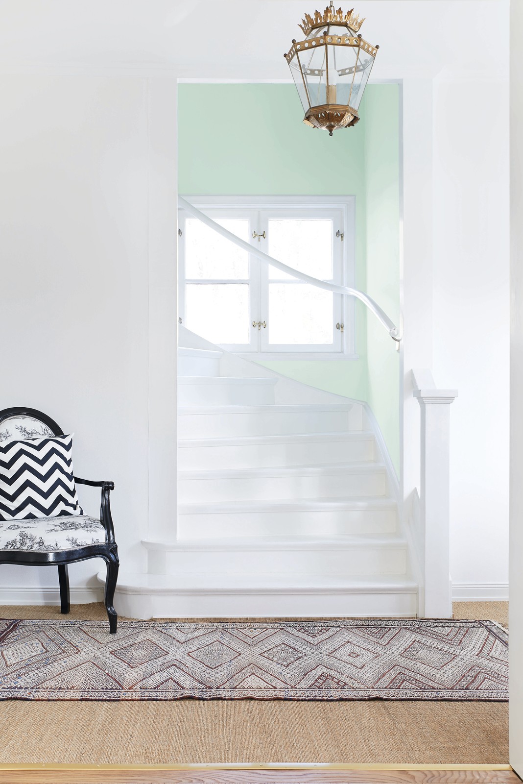 Краски Tikkurila в прихожей