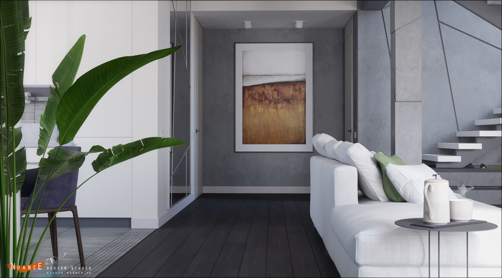 Объединенная гостиная-кухня с современной лестницей на 1 косоуре в загородном до