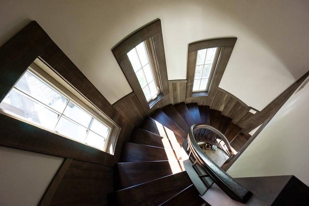 Design ideas for an arts and crafts staircase in Vancouver.