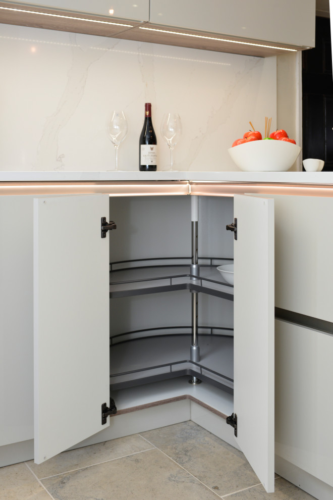 Stormer Kitchen Ex Display Kitchen, Stormer (German) Gloss Modern - Modern - Kitchen ...