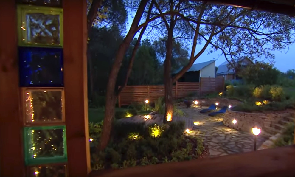 Сад у ручья