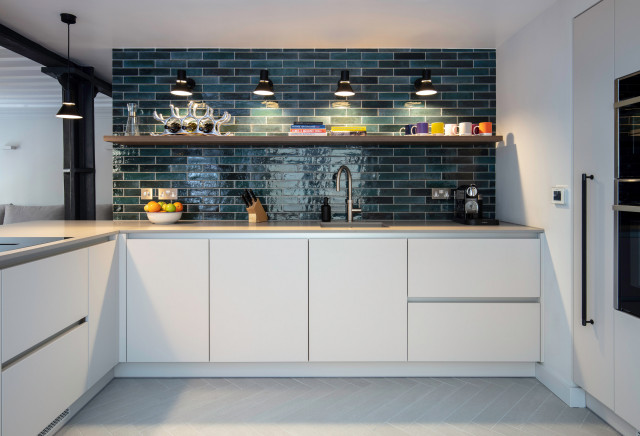 Striking Feature Wall modern-kitchen