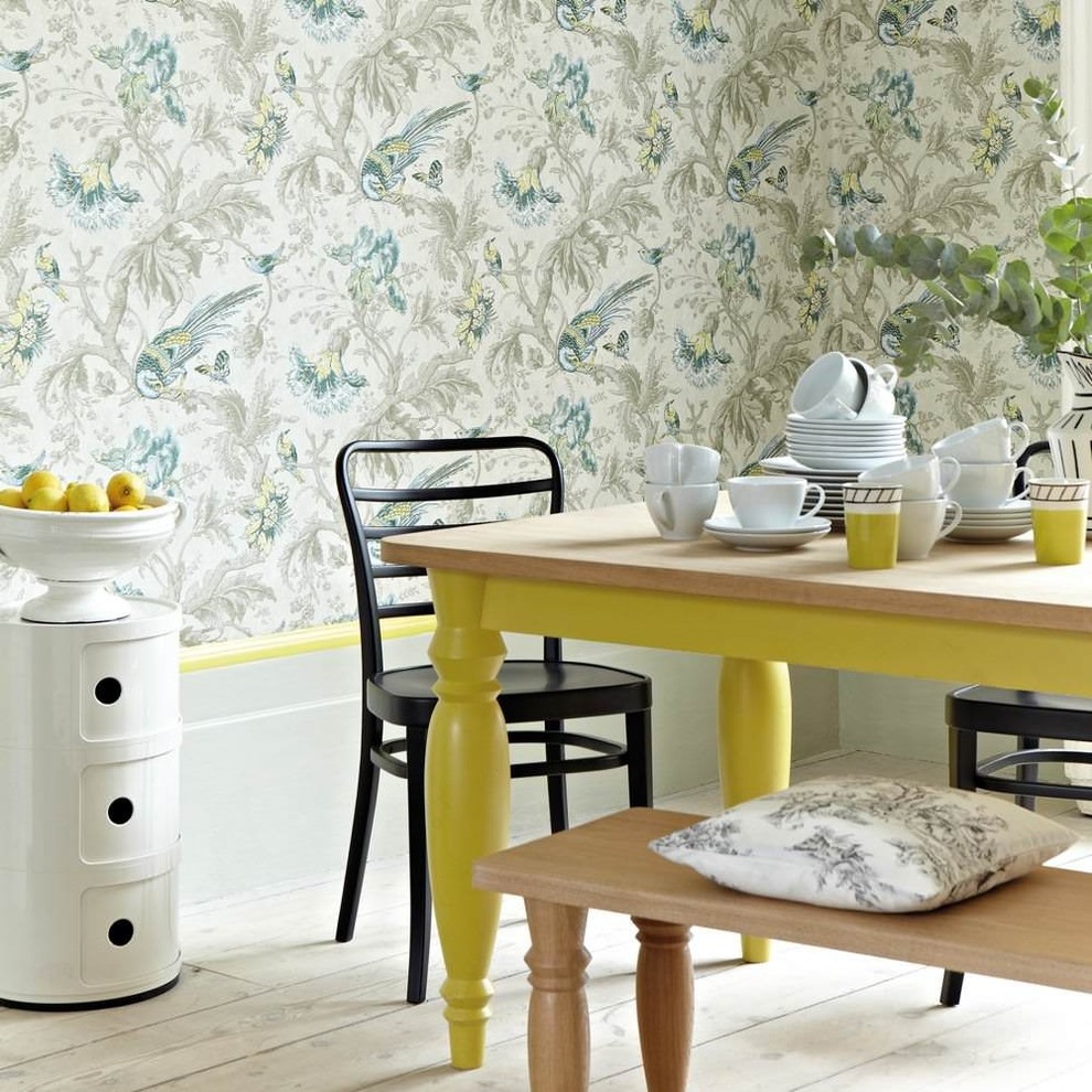 10 Ways to Go Bold With Wallpaper