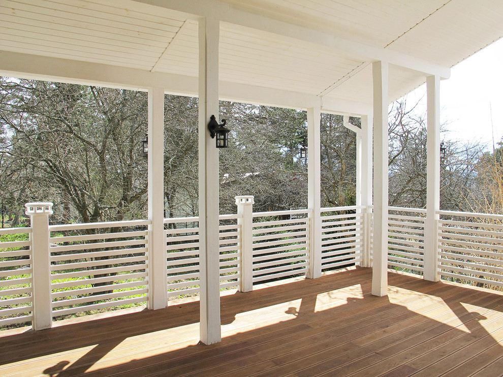 Одноэтажный загородный дом с баней