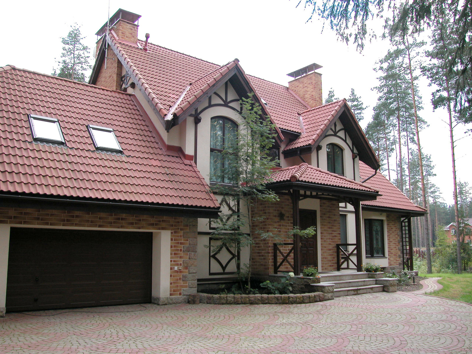 Частный особняк по индивидуальному  проекту. Пос. Рощино. Ленинградская обл.