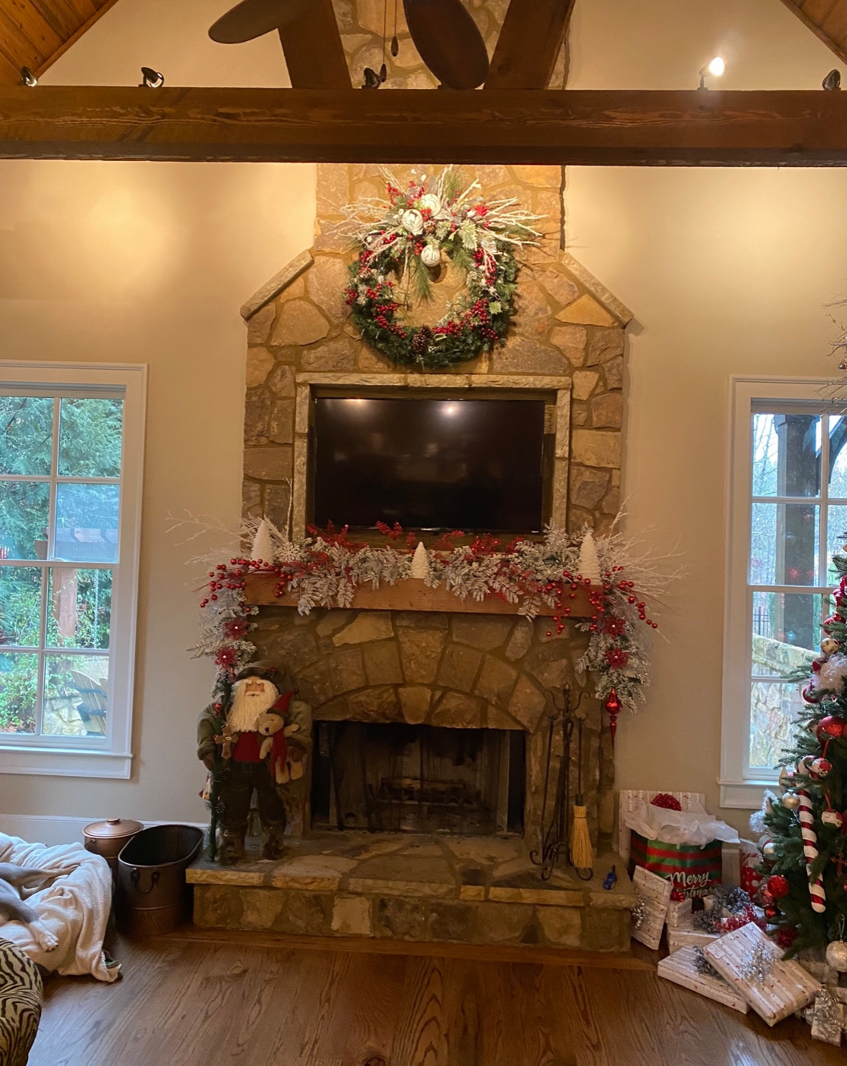 Fireplace & Family room Marietta