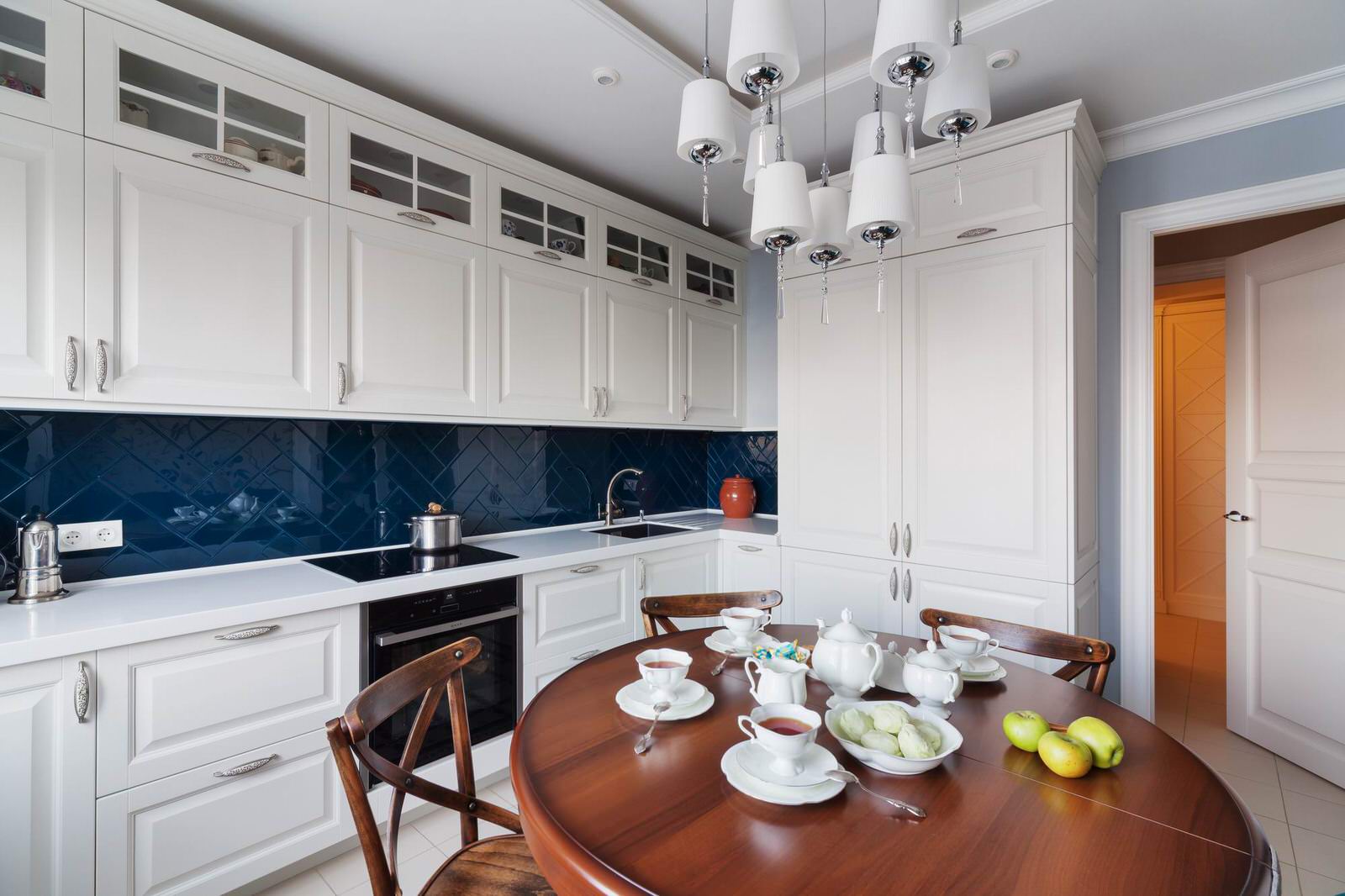 Интерьер квартиры на набережной в городе Екатеринбург