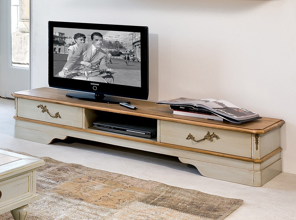 Example of a classic living room design in New York