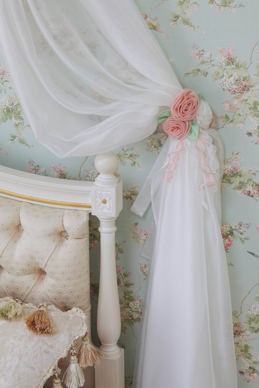 Текстильное оформление комнаты девочки