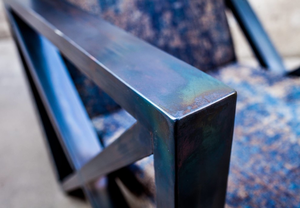 Кресло "Burnished Metal"