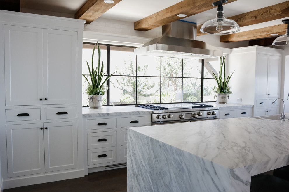 Kitchen - kitchen idea in Orange County