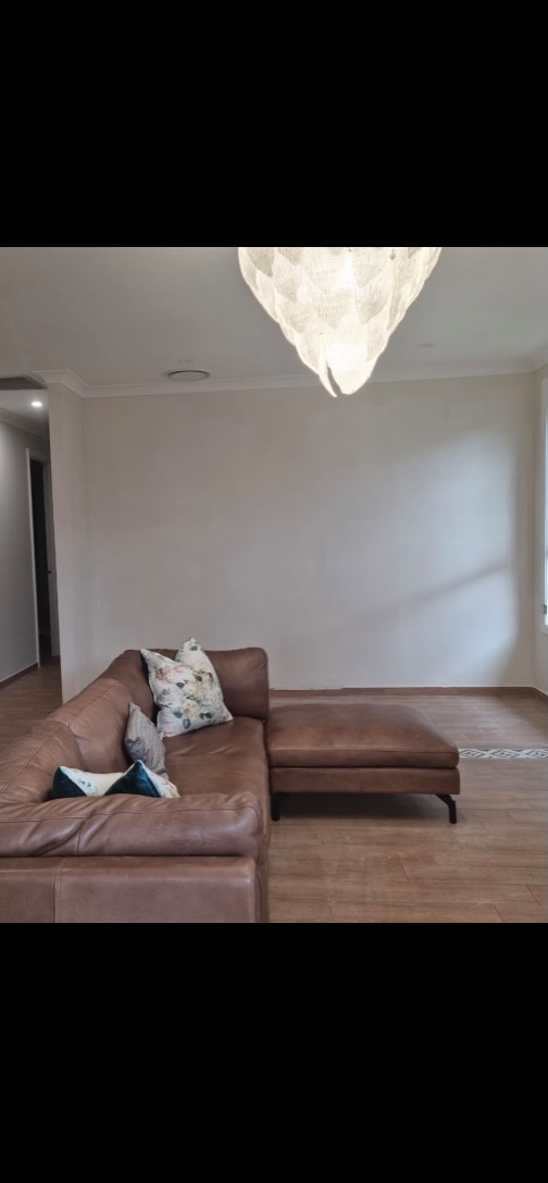 A NEW HOUSE THAT DOESN'T WORK