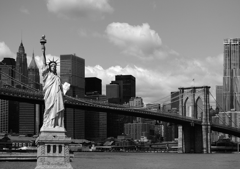 Statue of Liberty New York Black White Wall Mural Non-Woven Photo