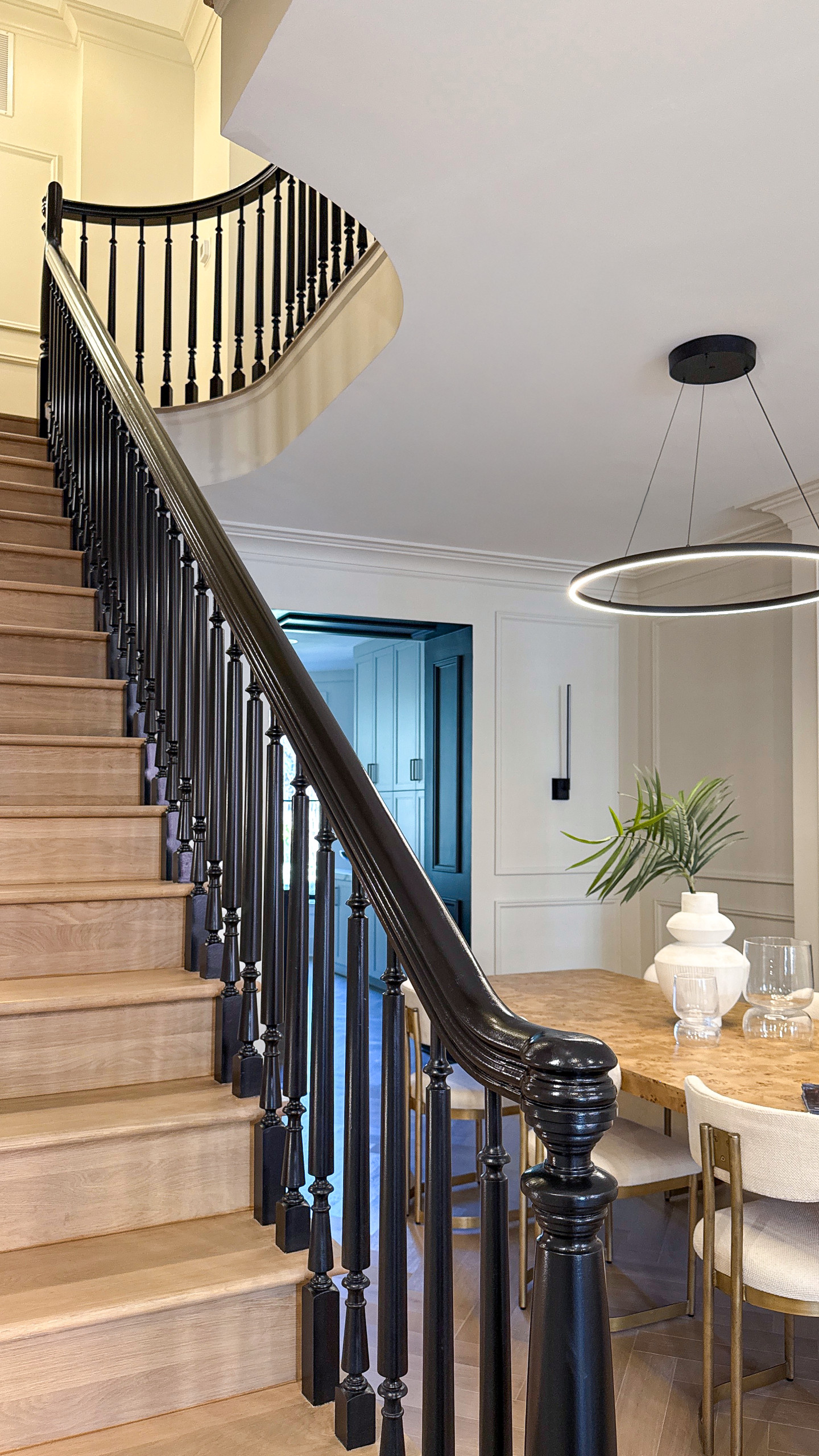 Project #154 | Classic & Chic Wood Railing