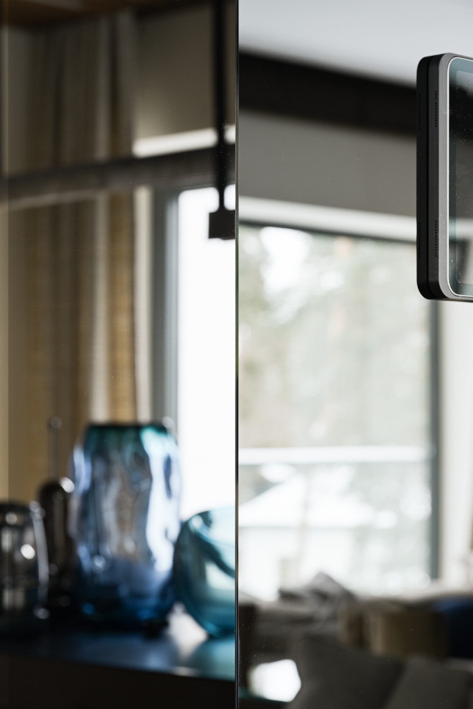 Встроенный телевизор на кухне  |  ЖК Level