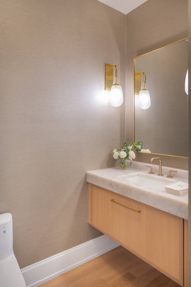 Glencoe Minimalist Elegance: Bright and Open Living
