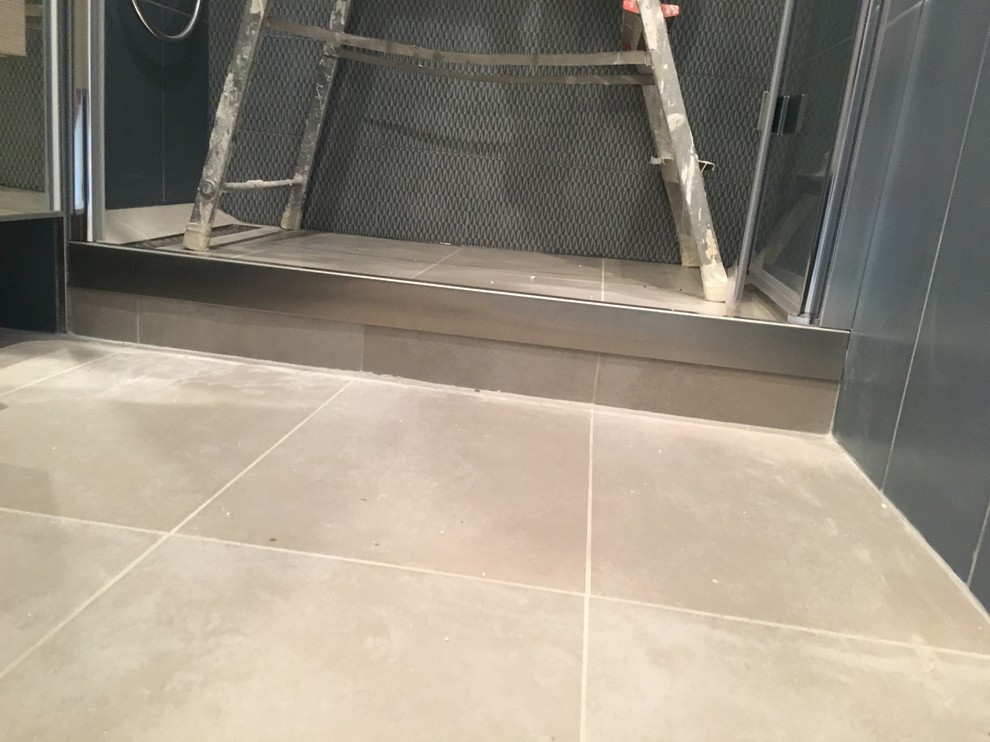 65 m2 / bld la chapelle PARIS