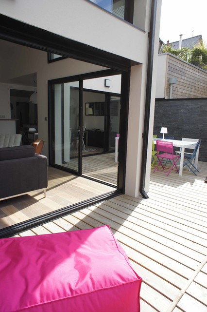 Jardin de Ville contemporary-terrace