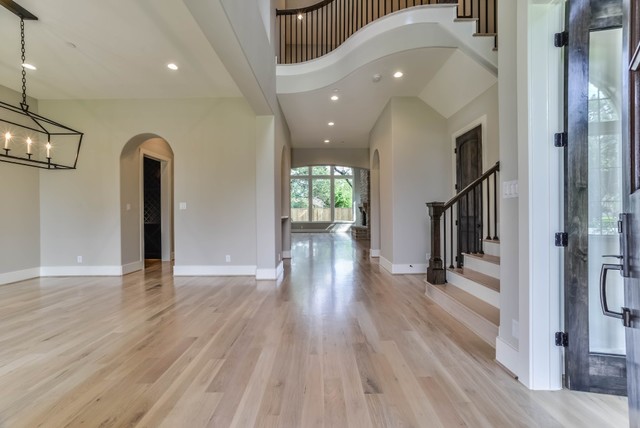 1106 Lone Star transitional-entry
