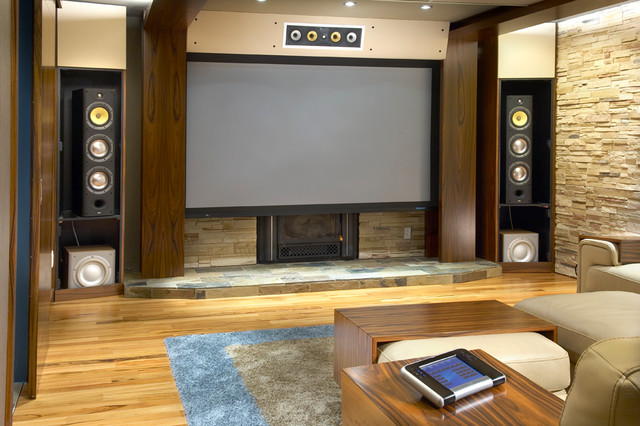 Comfy Home Theatre And Family Room Modern Home Theater