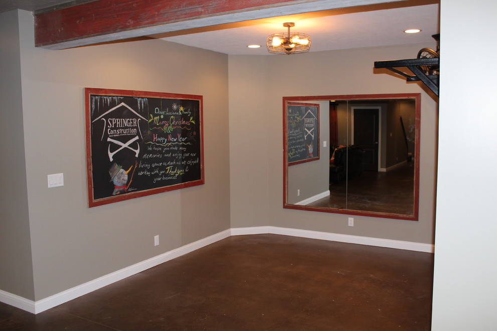Home design - rustic home design idea in Chicago