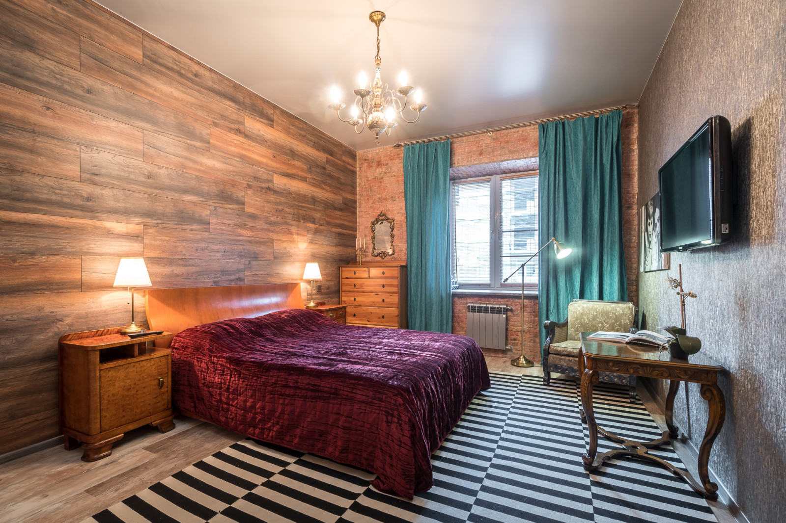 Apartment with Fusion Design and Vintage Furniture in St. Petersburg