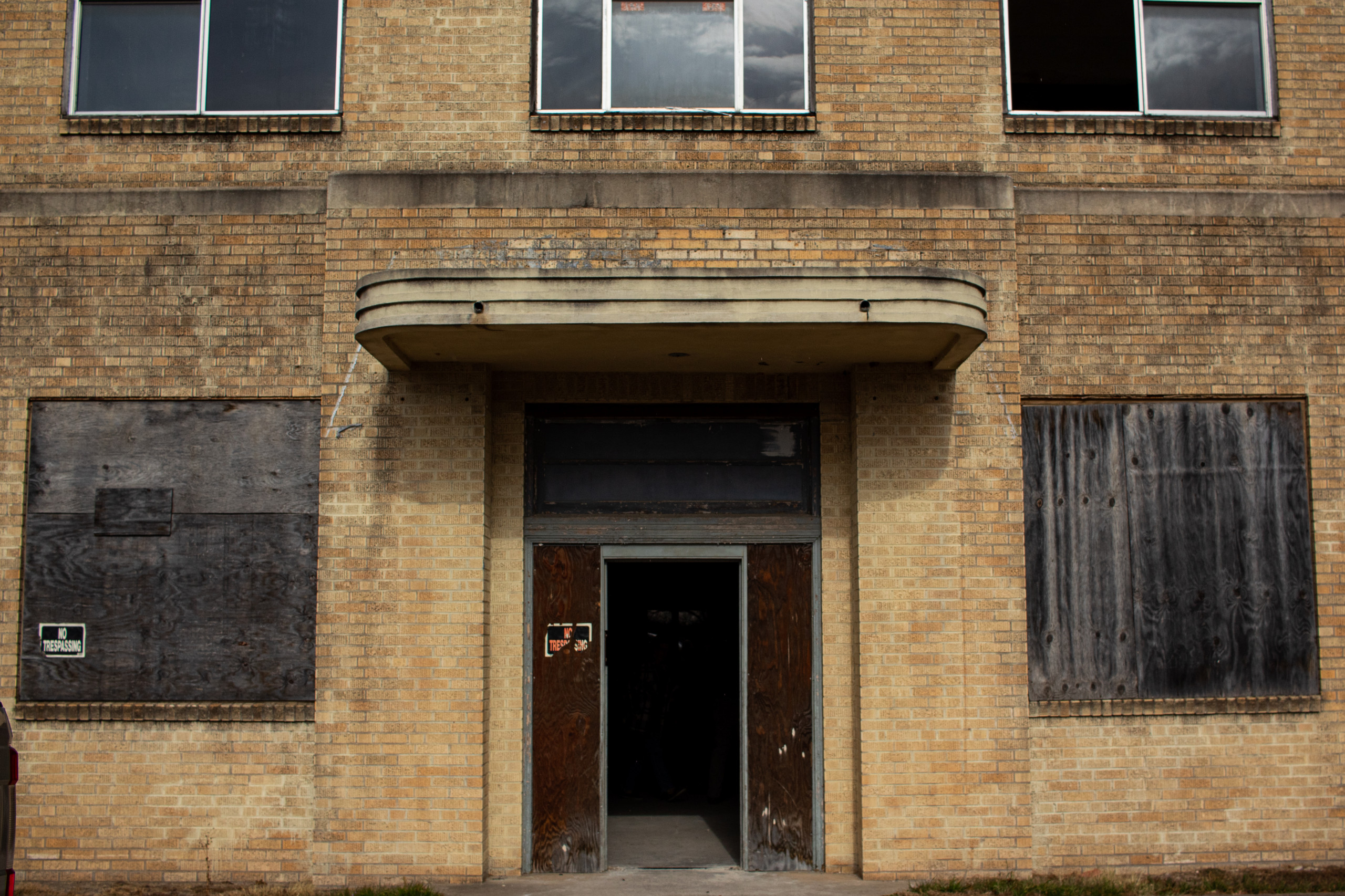 The Wyatt Main Entrance Before Renovations