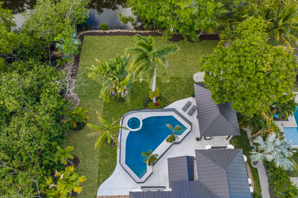 PRIVATE RESIDENCE - OCEAN RIDGE