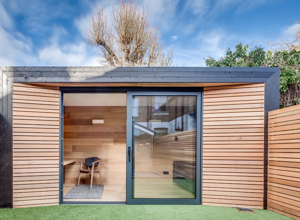 Contemporary shed and granny flat in London.