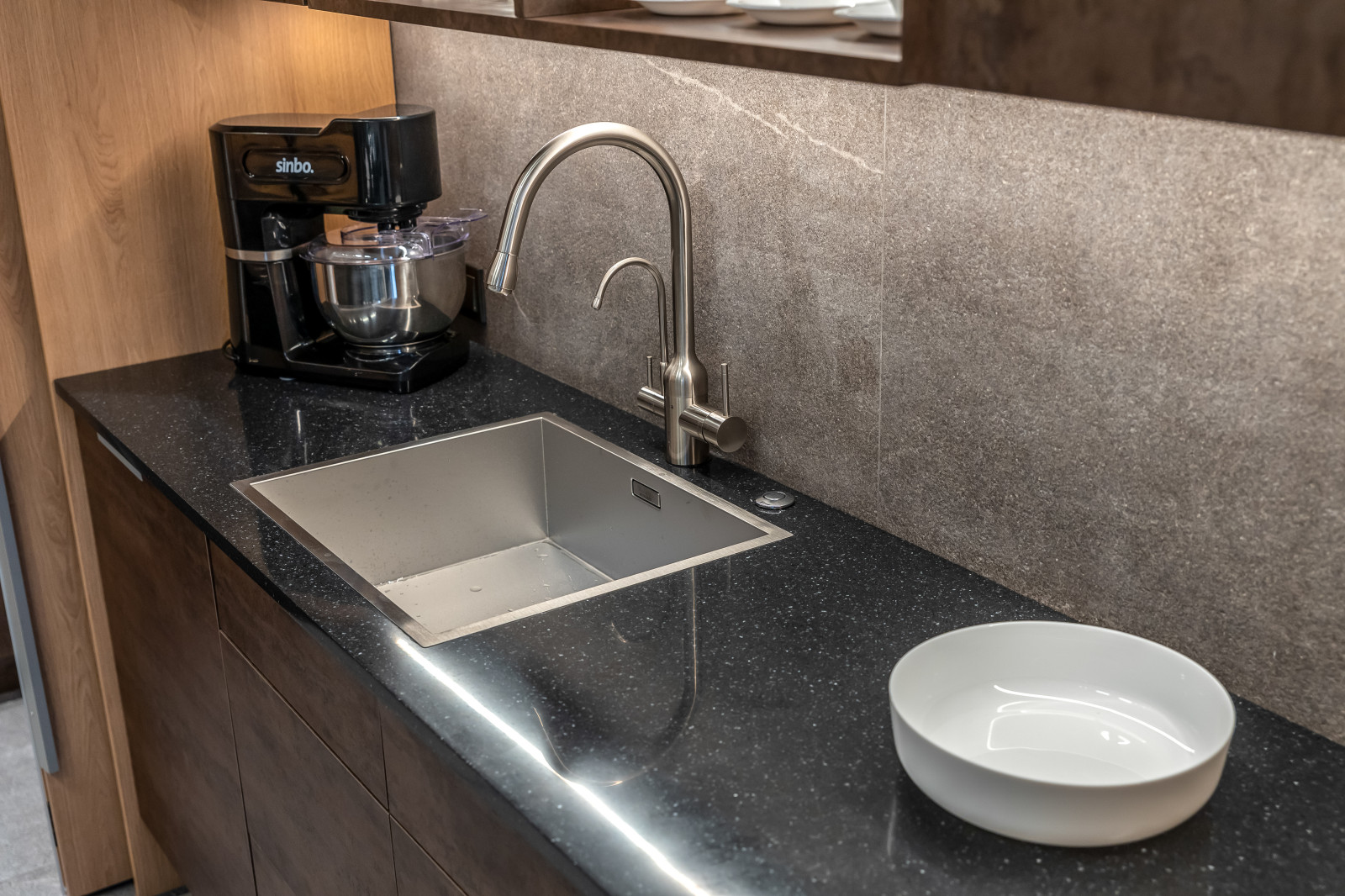 Совместный проект Kona Ozone и телепроекта "Квартирный вопрос"