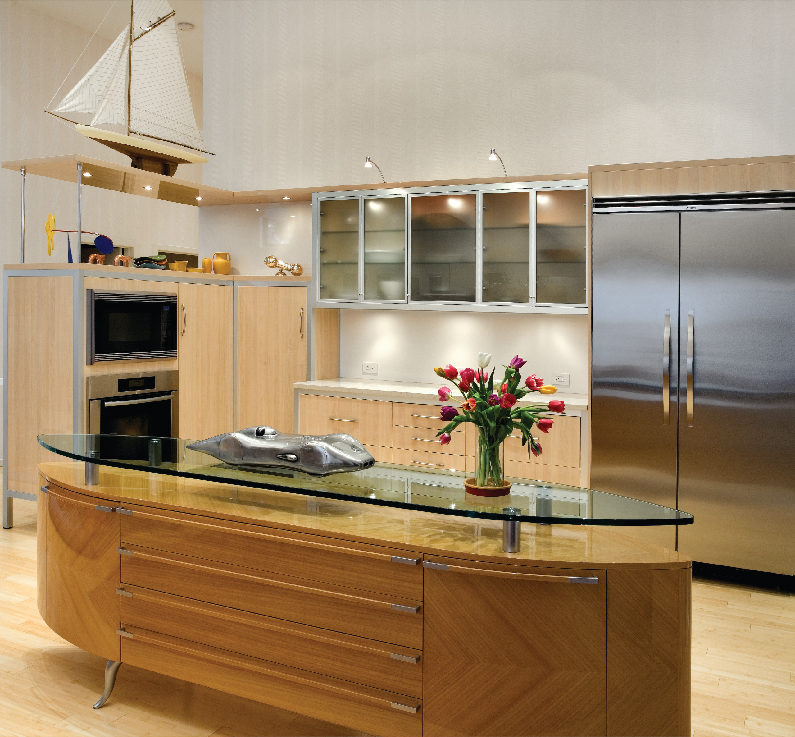 Contemporary Design with High Gloss wood grain