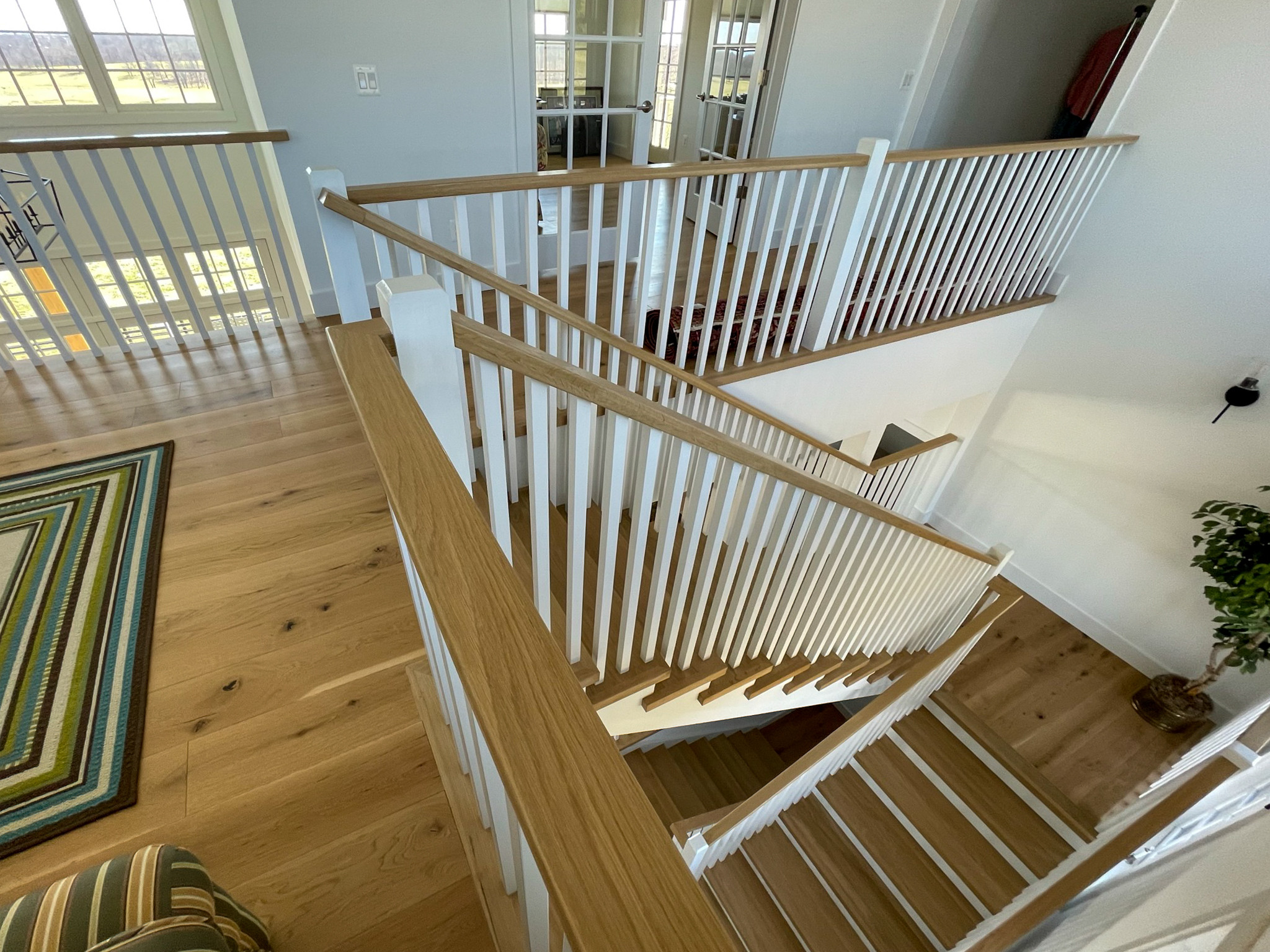 91_U-Shaped Floating Staircase Surrounded by Bucolic Mountain Views, Winchester,