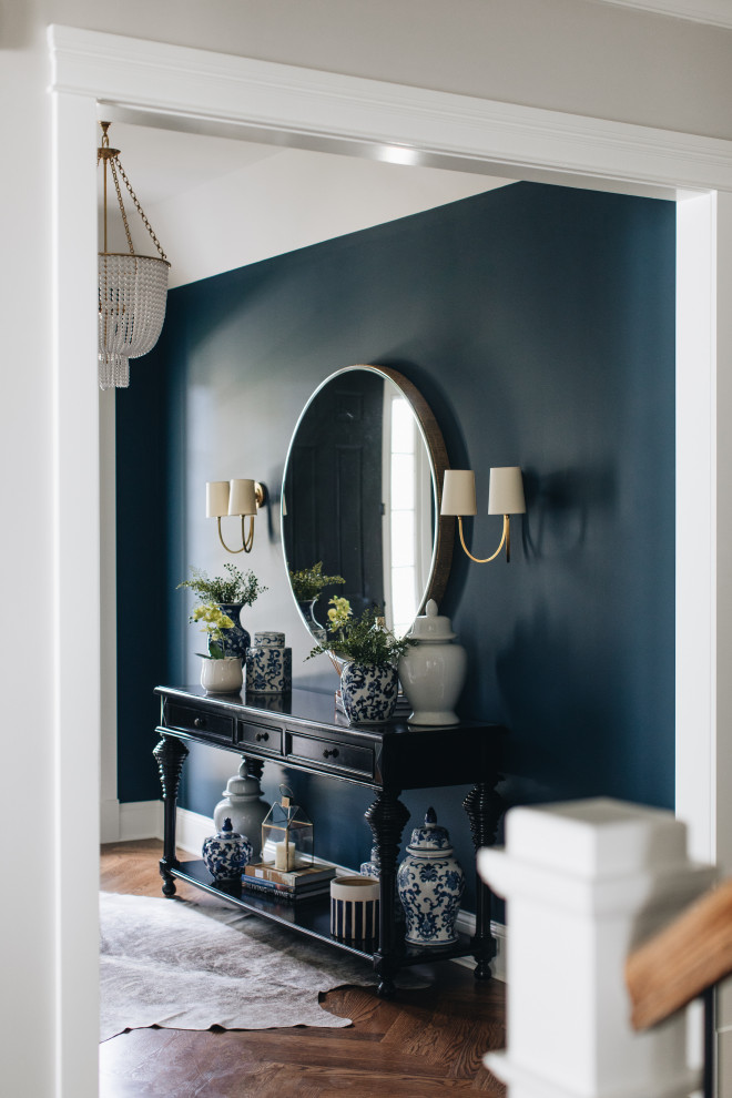 Entryway - transitional entryway idea in Chicago